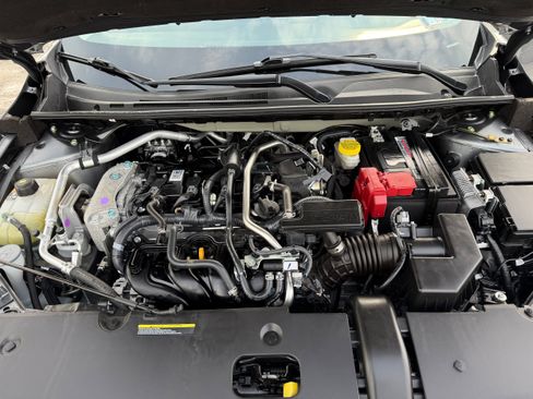 Used 2025 Nissan Sentra SV w/ Trunk Package image 11