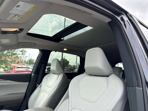 Certified 2026 INFINITI QX60 Luxe w/ Cargo Package AWD/4WD image 2