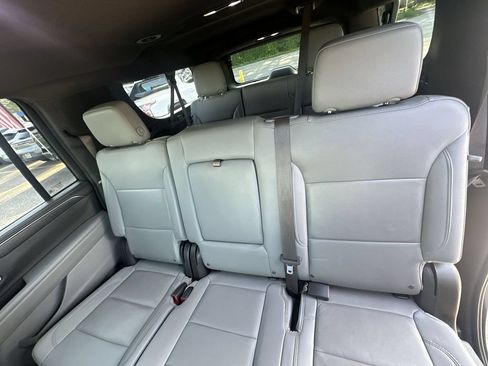 Used 2024 Chevrolet Suburban LT AWD/4WD image 26