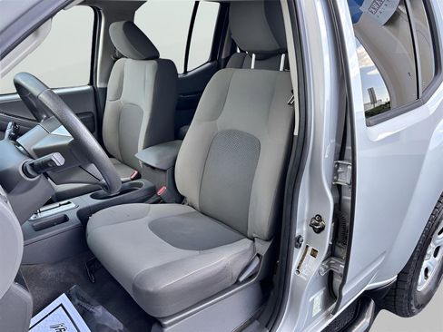 Used 2014 Nissan Xterra X image 13