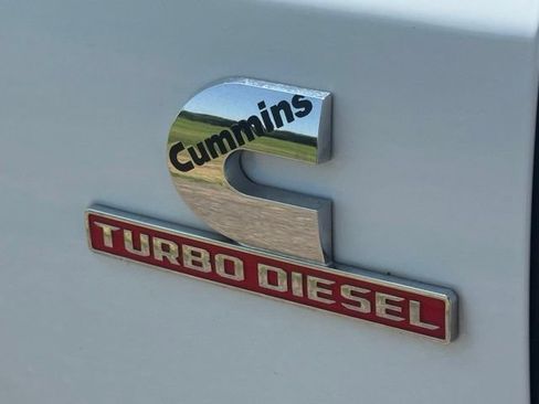Used 2024 RAM 3500 Tradesman w/ Chrome Appearance Group AWD/4WD image 7