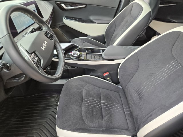 Used 2024 Kia EV6 GT-Line AWD/4WD image 14