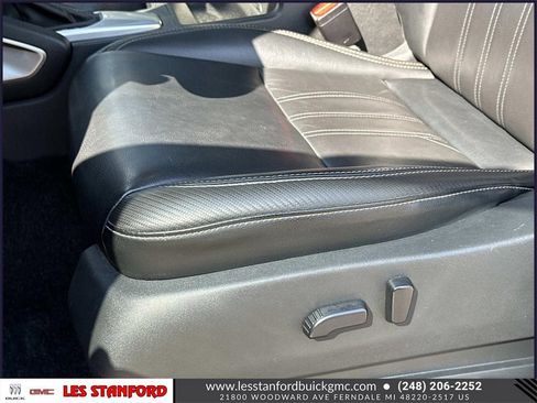 Used 2022 Nissan Frontier SV w/ SV Premium Package image 19