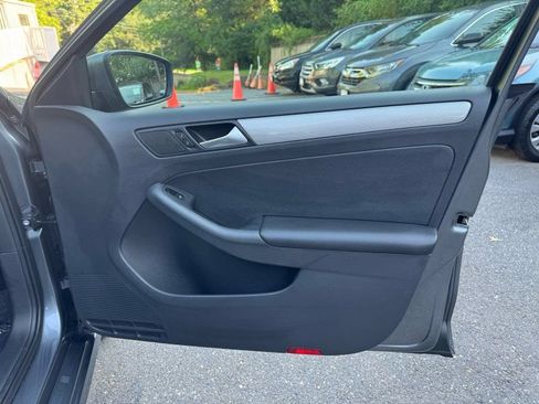 Used 2018 Volkswagen Jetta S FWD image 20