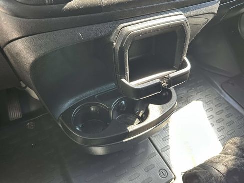 Used 2025 RAM ProMaster 2500 w/ U-Haul Equipment Group FWD image 26