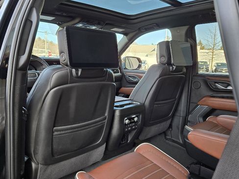Used 2024 GMC Yukon Denali Ultimate image 15