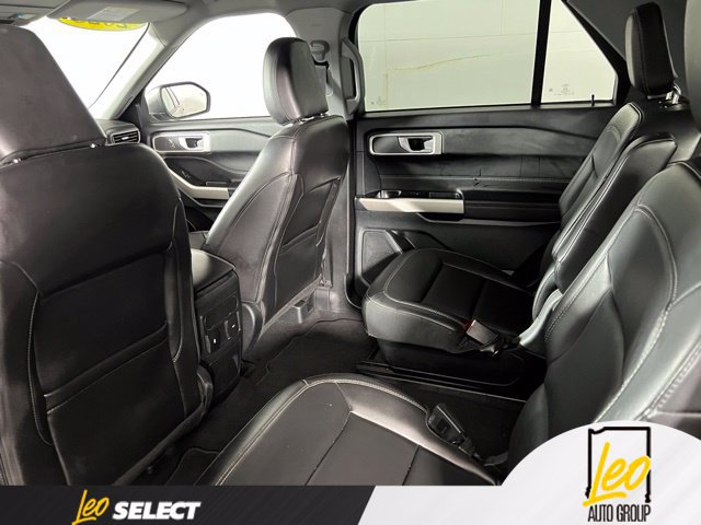 Used 2023 Ford Explorer XLT w/ Equipment Group 202A AWD/4WD image 12