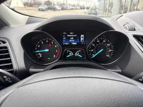 Used 2019 Ford Escape SEL image 4