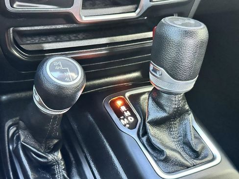 Used 2021 Jeep Wrangler Sport image 13