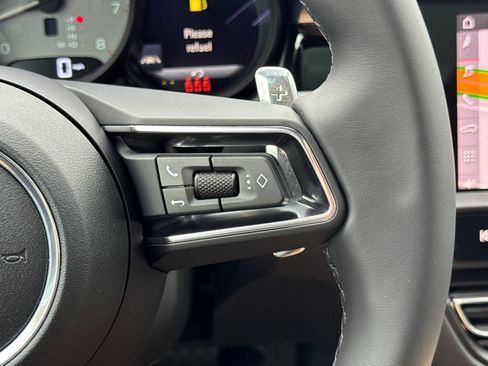 Certified 2026 Porsche Macan S AWD/4WD image 29
