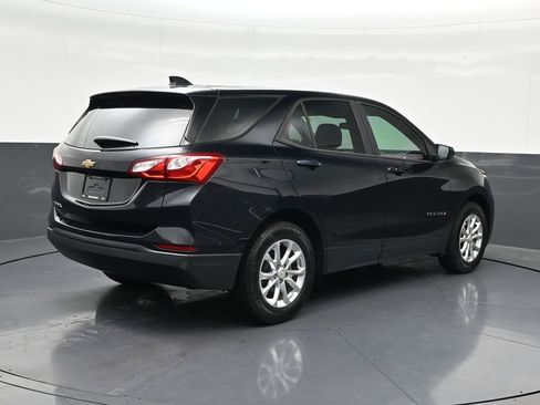 Used 2020 Chevrolet Equinox LS FWD image 5