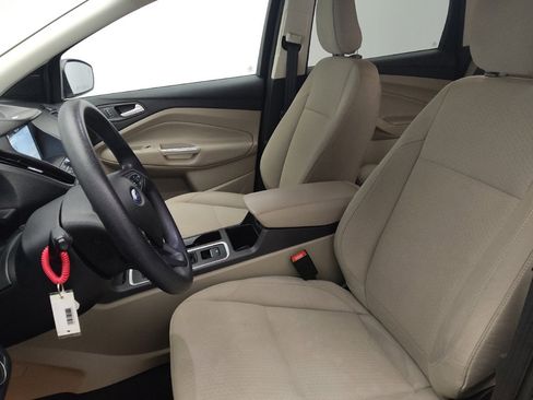 Used 2019 Ford Escape SE image 17