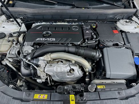 Certified 2023 Mercedes-Benz GLB 35 AMG 4MATIC image 40