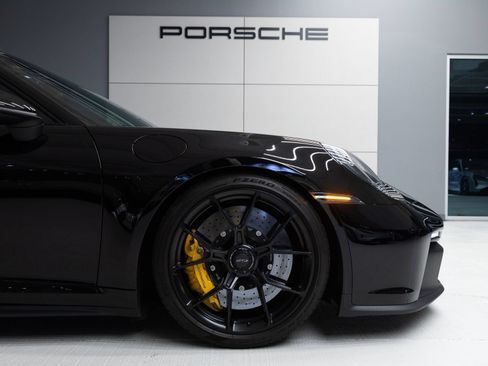 Certified 2022 Porsche 911 GT3 RWD image 11