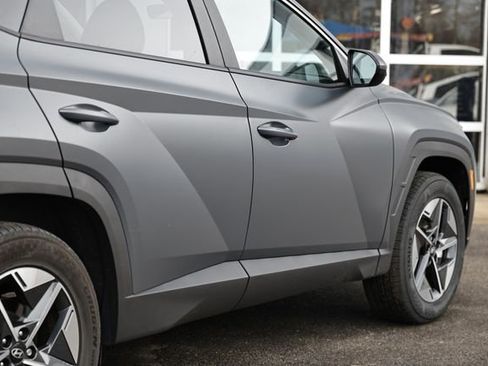 Certified 2025 Hyundai Tucson SEL image 9