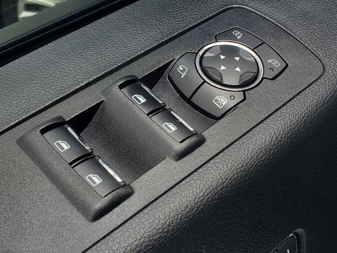 Used 2020 Ford F150 Lariat w/ Equipment Group 502A Luxury image 14