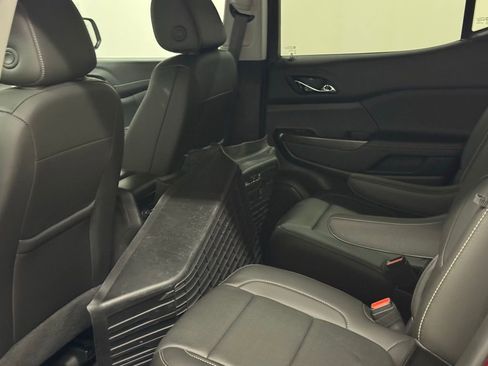 Certified 2023 GMC Acadia SLT w/ Trailering Package image 31