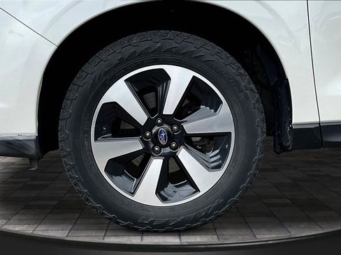 Used 2017 Subaru Forester 2.5i Premium w/ All-Weather Package AWD/4WD image 27