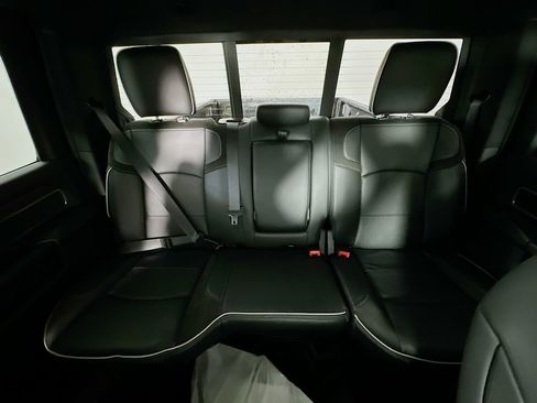 New 2026 RAM 2500 Laramie AWD/4WD image 10