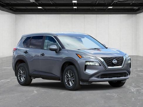 Used 2023 Nissan Rogue S AWD/4WD image 3