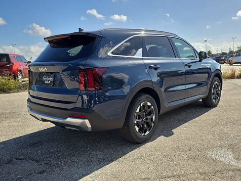 New 2026 Kia Sorento S FWD image 8