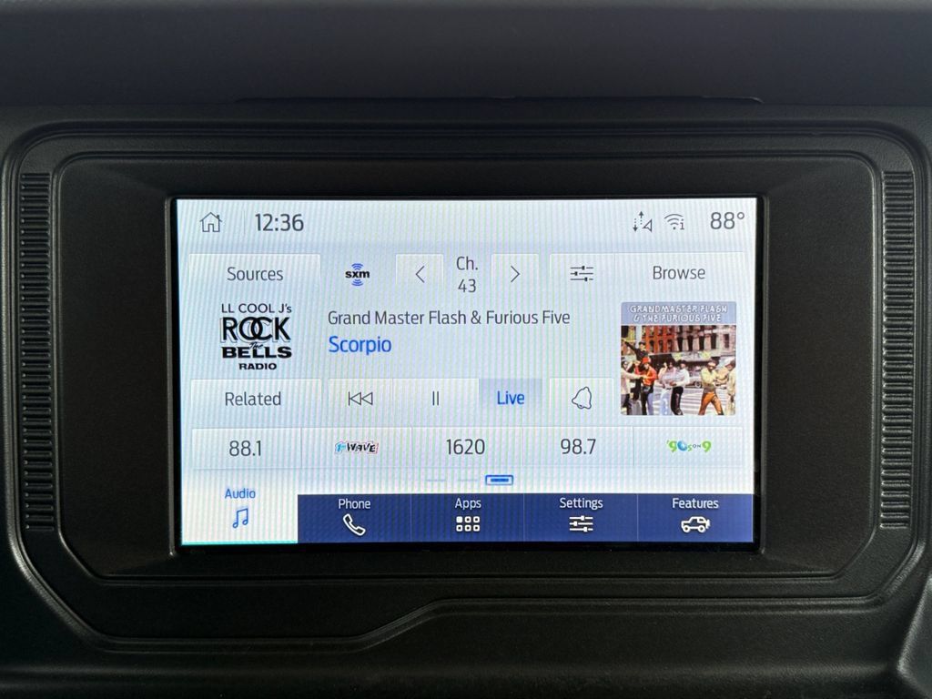 Used 2023 Ford Bronco 4-Door AWD/4WD image 15