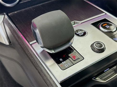 Certified 2023 Land Rover Range Rover SE image 19