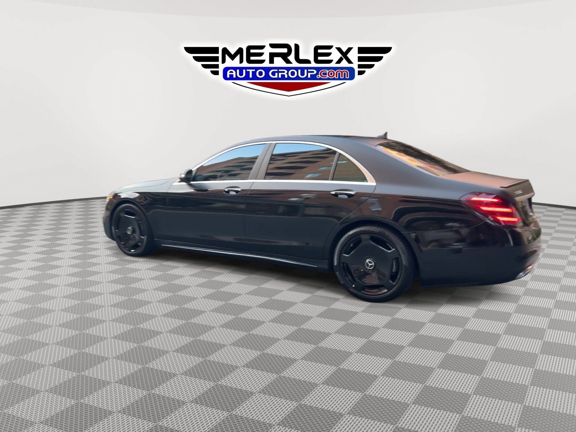 Used 2019 Mercedes-Benz S 560 Sedan image 5