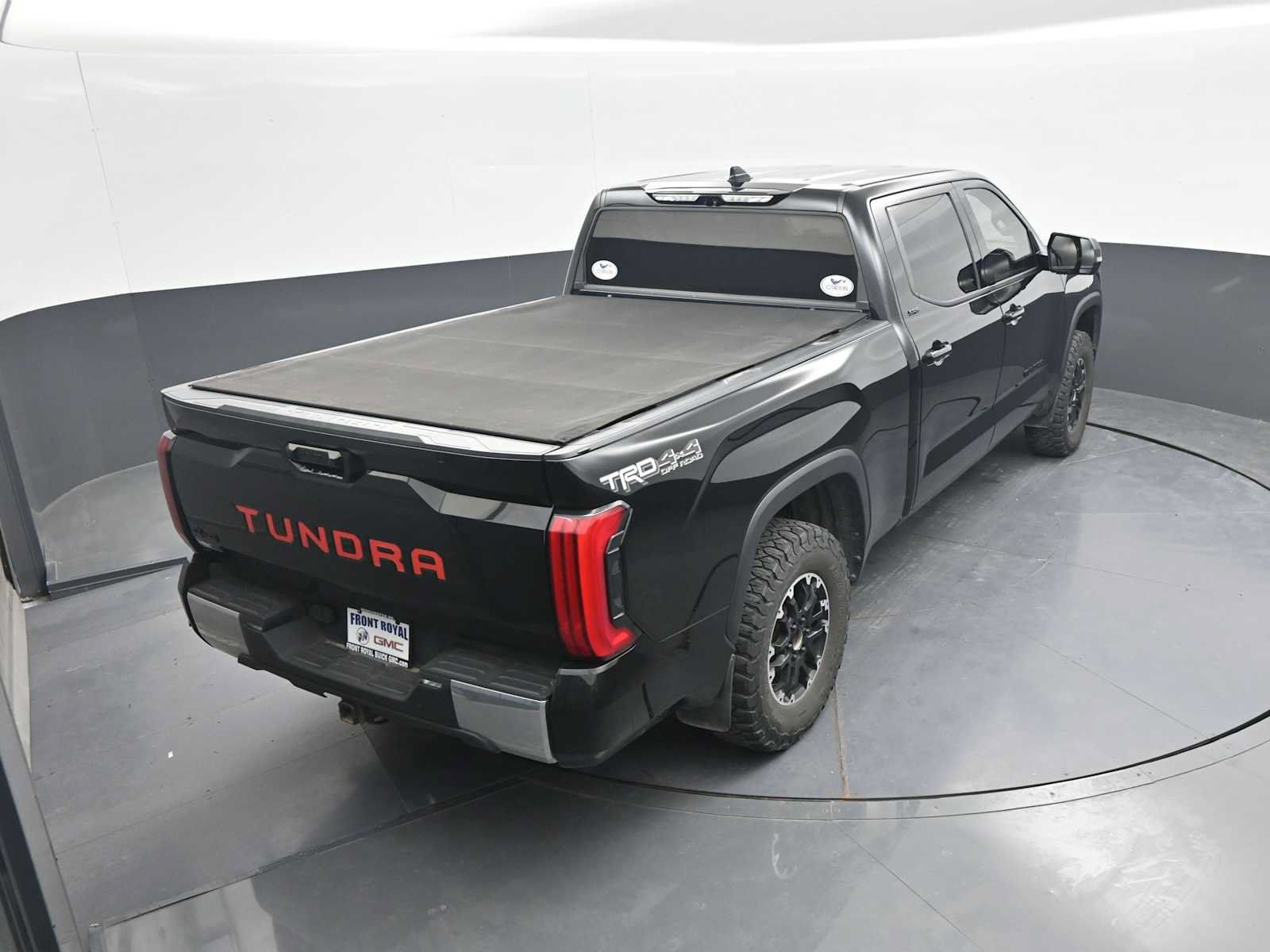 Used 2022 Toyota Tundra SR5 w/ TRD Off-Road Premium Package AWD/4WD image 33