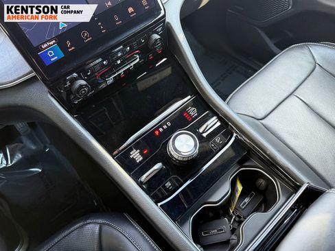 Used 2024 Jeep Grand Cherokee L Overland w/ Trailer Tow Package image 28