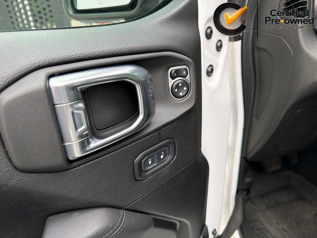 Certified 2021 Jeep Wrangler Unlimited Sahara AWD/4WD image 36