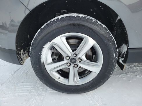 Used 2024 Ford Edge SEL w/ Convenience Package image 5