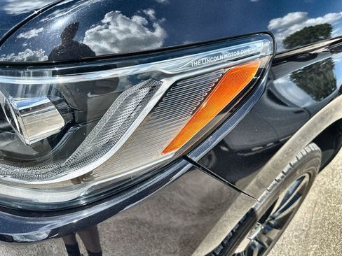 Used 2022 Lincoln Navigator Reserve image 9