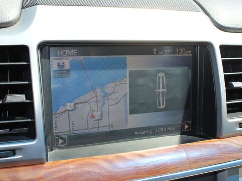 Used 2012 Lincoln MKZ Sedan 4D image 9