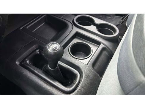 Used 2018 RAM 2500 Tradesman w/ Chrome Appearance Group image 19