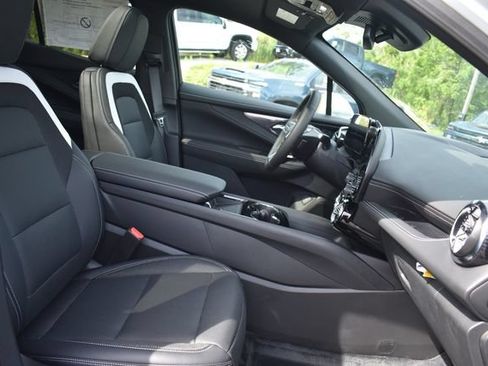 New 2026 Chevrolet Blazer EV LT AWD/4WD image 15