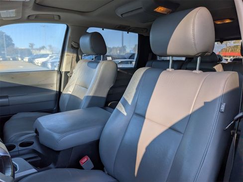 Used 2014 Toyota Sequoia Limited image 15