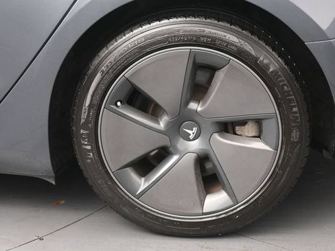Used 2023 Tesla Model 3 Standard Range RWD image 32