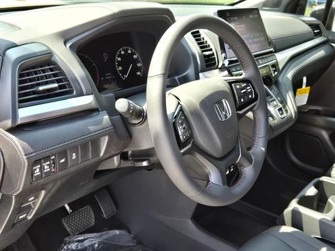 New 2026 Honda Odyssey Sport-L image 10