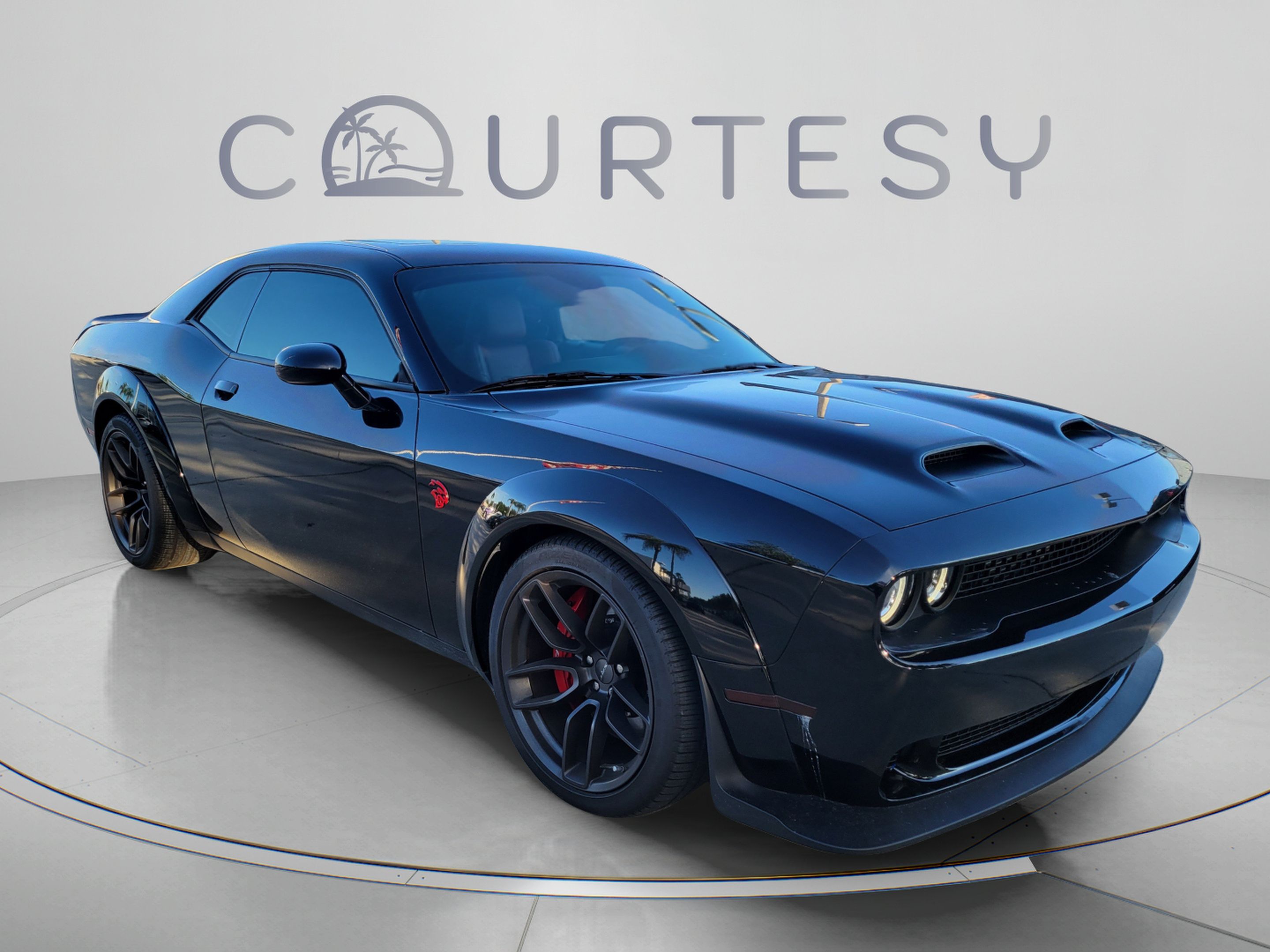 Used 2022 Dodge Challenger SRT Hellcat RWD image 4
