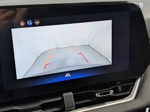 New 2026 Chevrolet Equinox LT FWD image 24