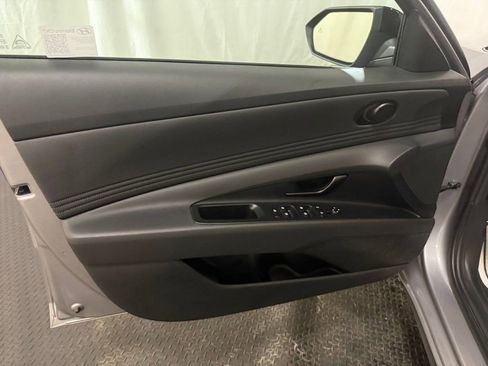 Certified 2025 Hyundai Elantra Sport w/ Cargo Package image 22