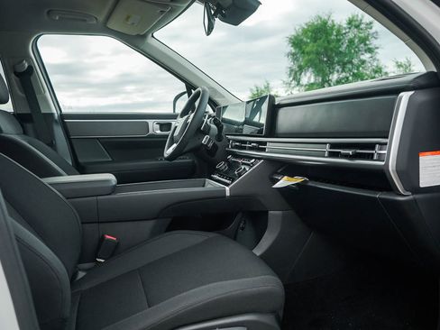 New 2026 Hyundai Santa Fe SE image 11