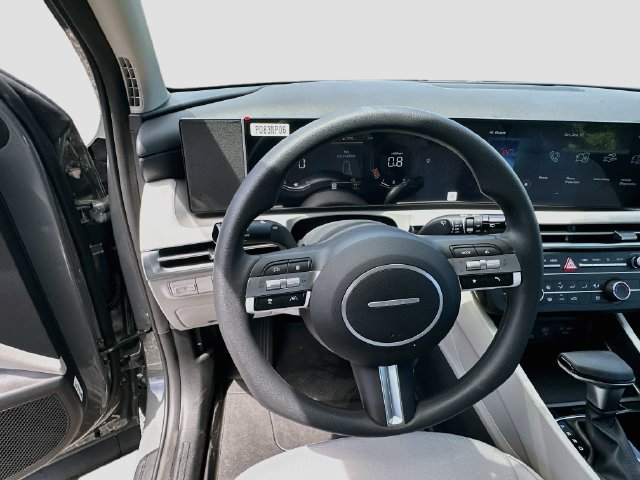 New 2026 Hyundai Tucson SE FWD image 11