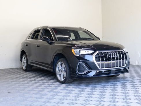 Used 2021 Audi Q3 2.0T Premium w/ Convenience Package AWD/4WD image 6
