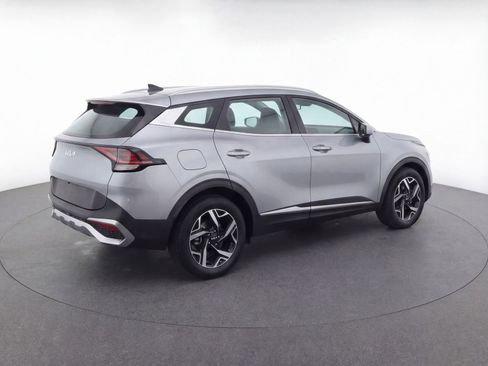 Used 2024 Kia Sportage LX image 9