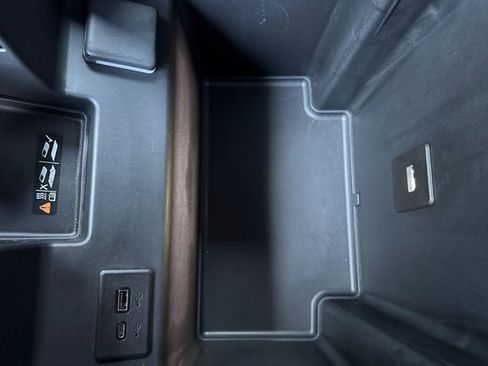 Used 2025 GMC Sierra 1500 AT4X image 33