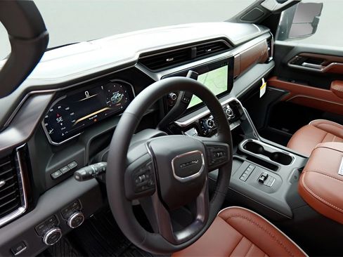 New 2026 GMC Sierra 2500 Denali Ultimate w/ Max Trailering Package image 8