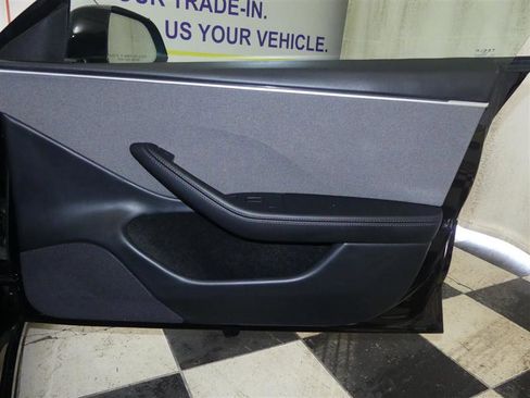 Used 2024 Tesla Model 3 image 22