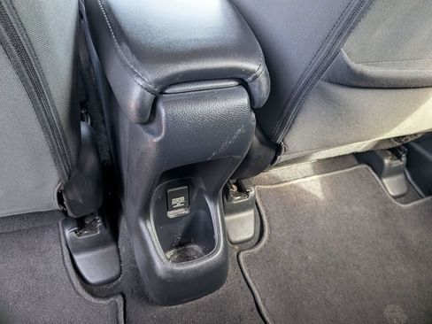 Used 2019 Honda HR-V LX image 34